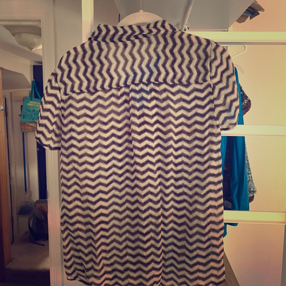 Grand & Greene V-Neck Button-Up Shirt- Zig Zags